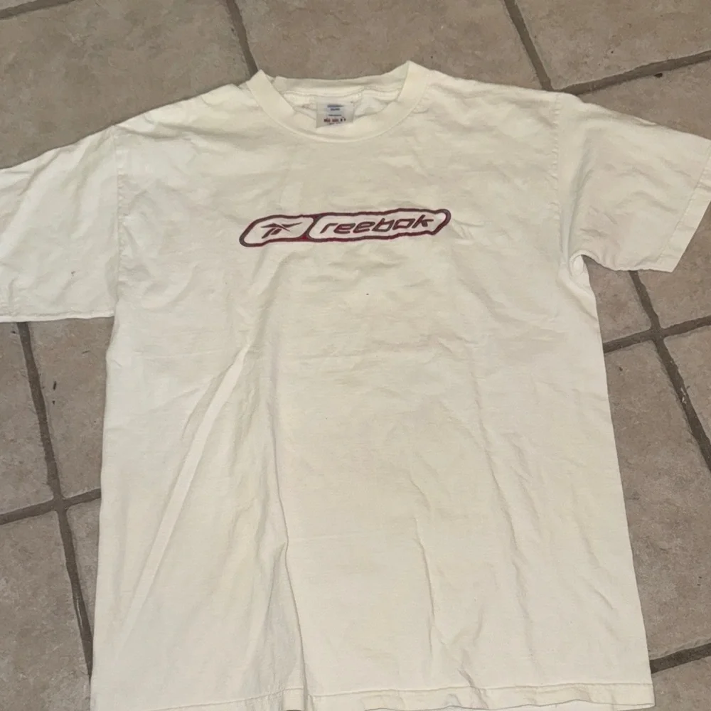 Vtg Y2k 2000s Reebok Spellout Center Logo